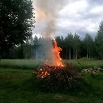 Tirtsu Puhkemaja Semesterbostad *