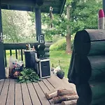 Tirtsu Puhkemaja *