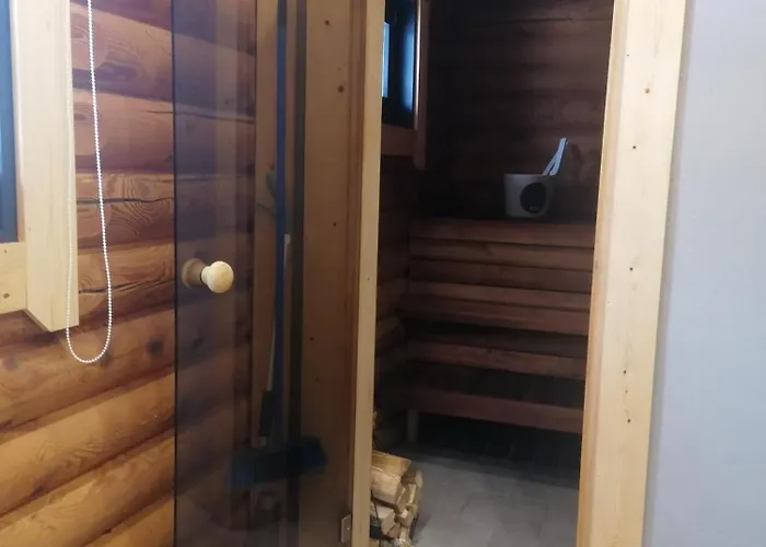 Tirtsu Puhkemaja Varesmae