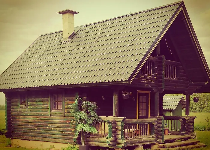 Tirtsu Puhkemaja * Varesmae