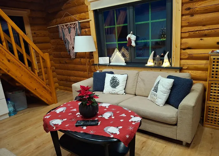 Tirtsu Puhkemaja * Varesmae